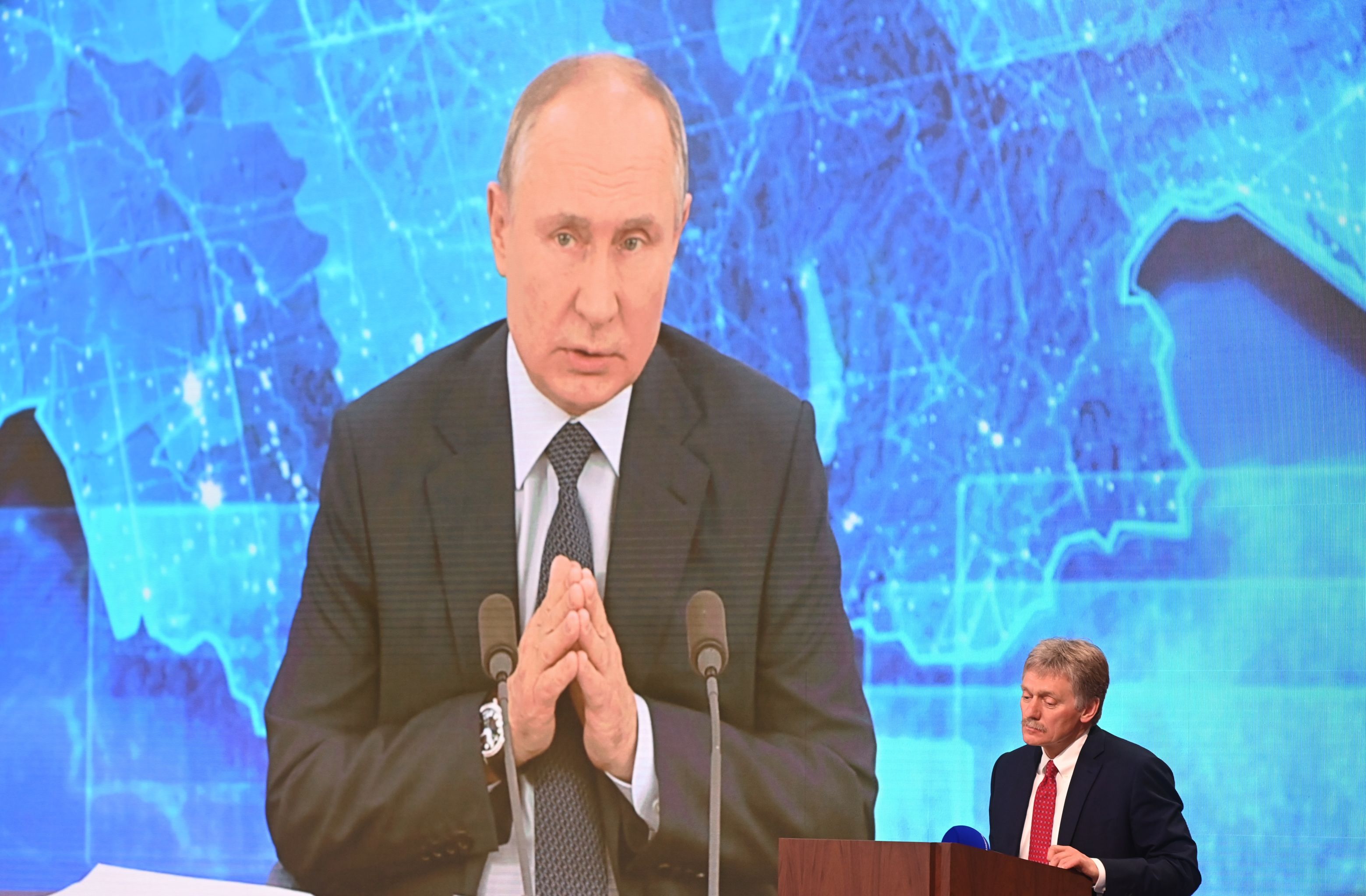Rusya lideri Vladimir Putin, yıl sonu basın toplantısını düzenliyor. - Sputnik Türkiye