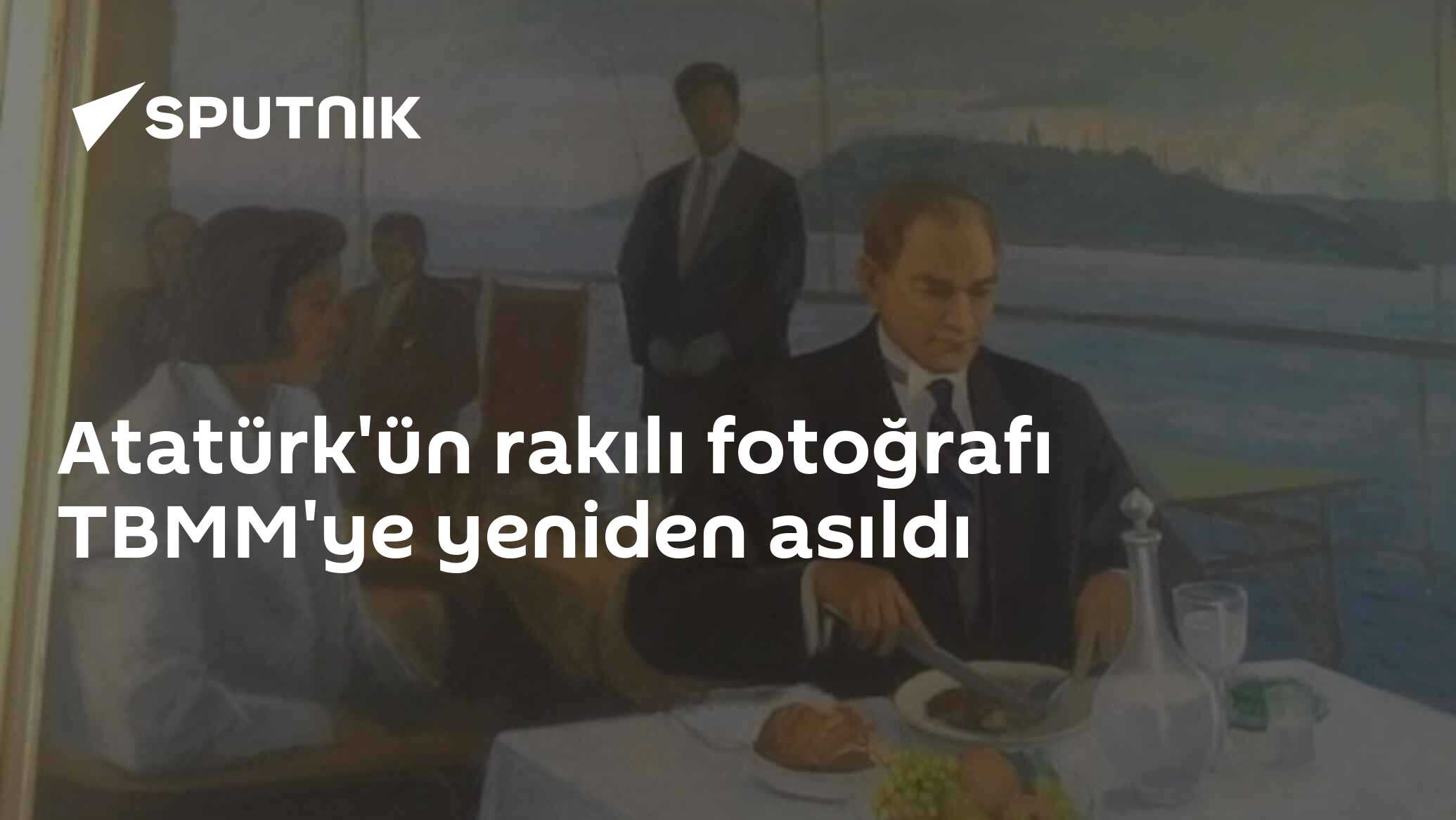 Atatürk'ün rakılı fotoğrafı TBMM'ye yeniden asıldı - 31.10.2016 ...