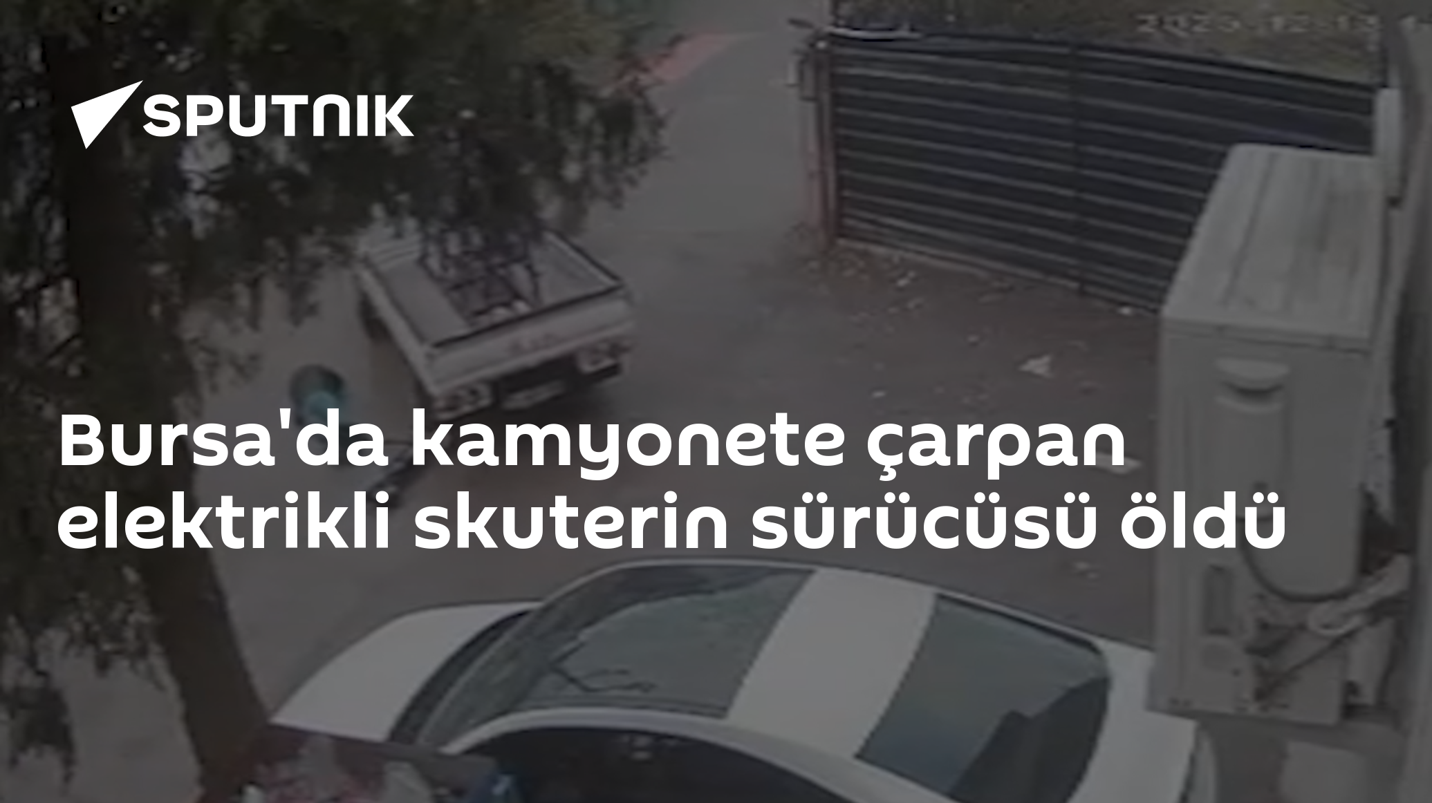 Bursa'da kamyonete çarpan elektrikli skuterin sürücüsü öldü