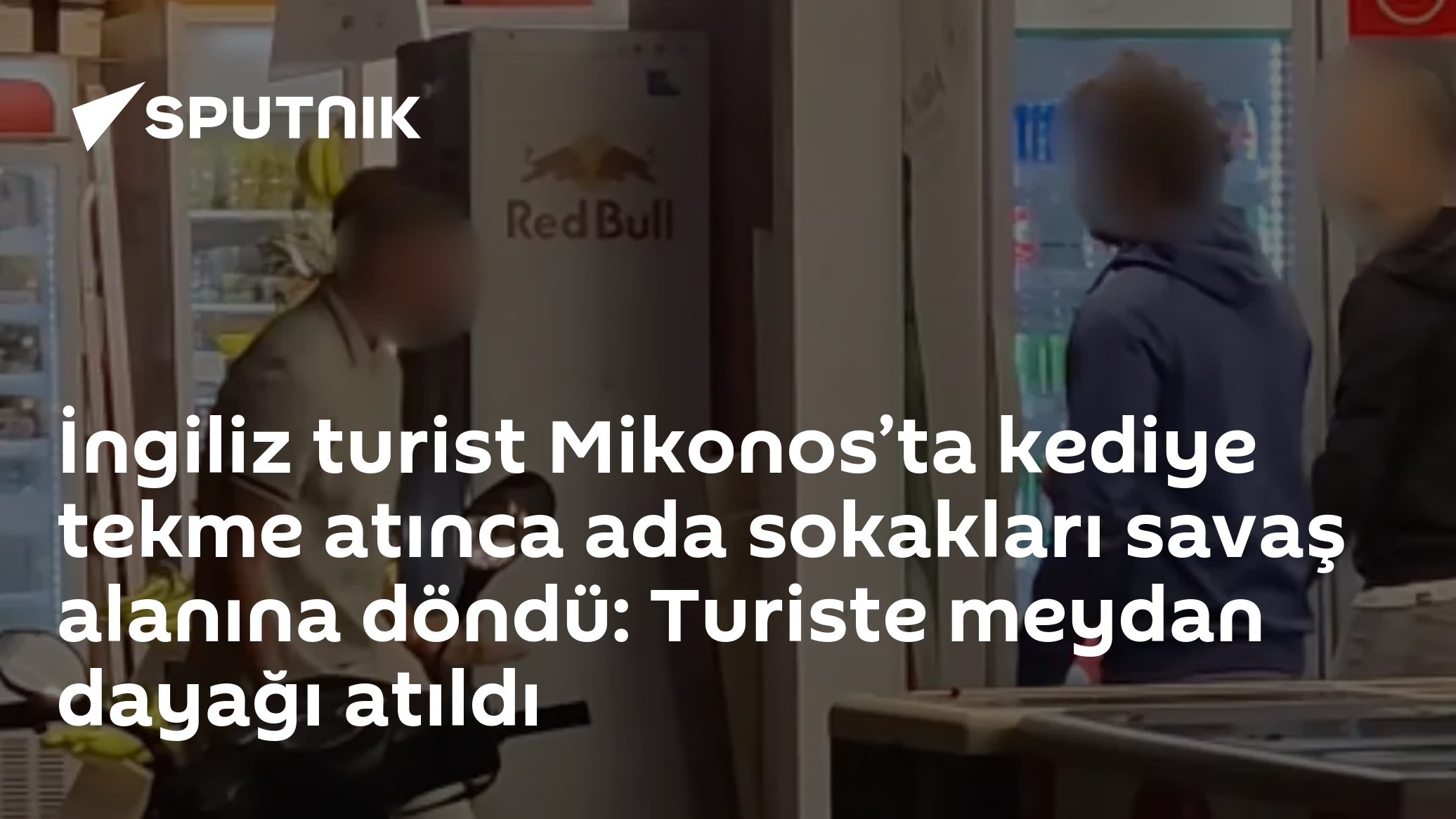 İngiliz turist Mikonos’ta kediye tekme atınca ada sokakları savaş alanına döndü: Turiste meydan dayağı atıldı