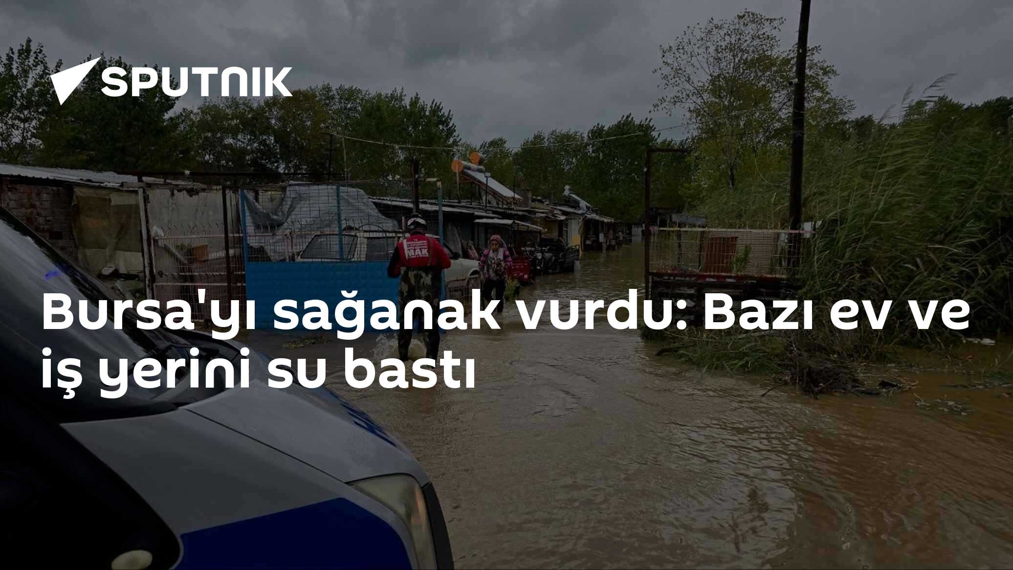 Bursa'yı sağanak vurdu: Bazı ev ve iş yerini su bastı