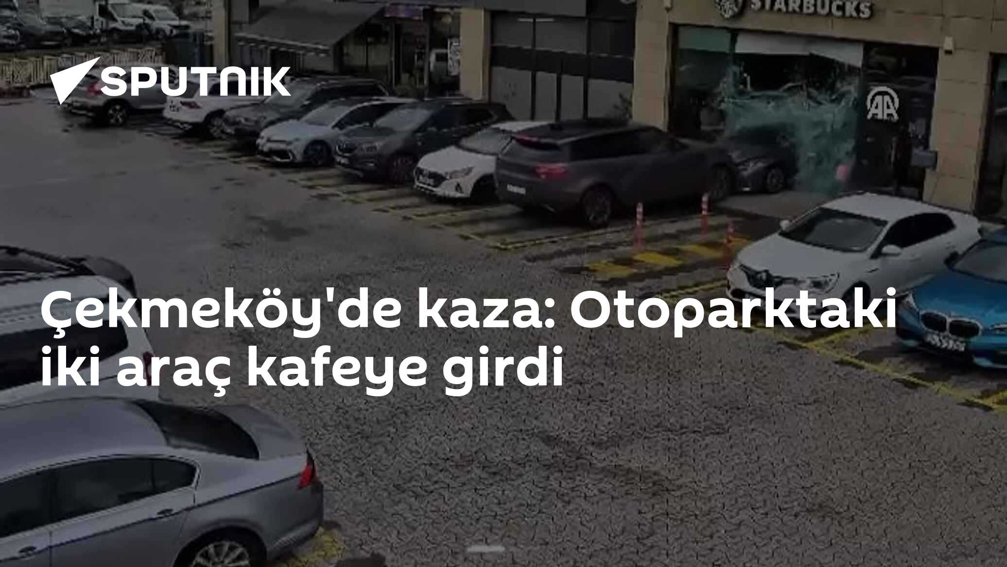 Çekmeköy'de kaza: Otoparktaki iki araç kafeye girdi