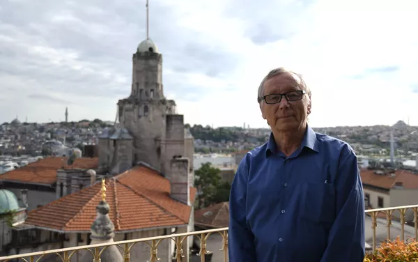 Sanatçı Kamil Akmanov Sanatçı Kamil Akmanov - Sputnik Türkiye