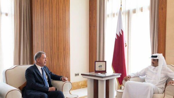 Katar’a bir ziyaret gerçekleştiren Millî Savunma Bakanı Hulusi Akar, Katar Emiri Sn. Şeyh Tamim bin Hamad Al Thani tarafından kabul edildi - Sputnik Türkiye