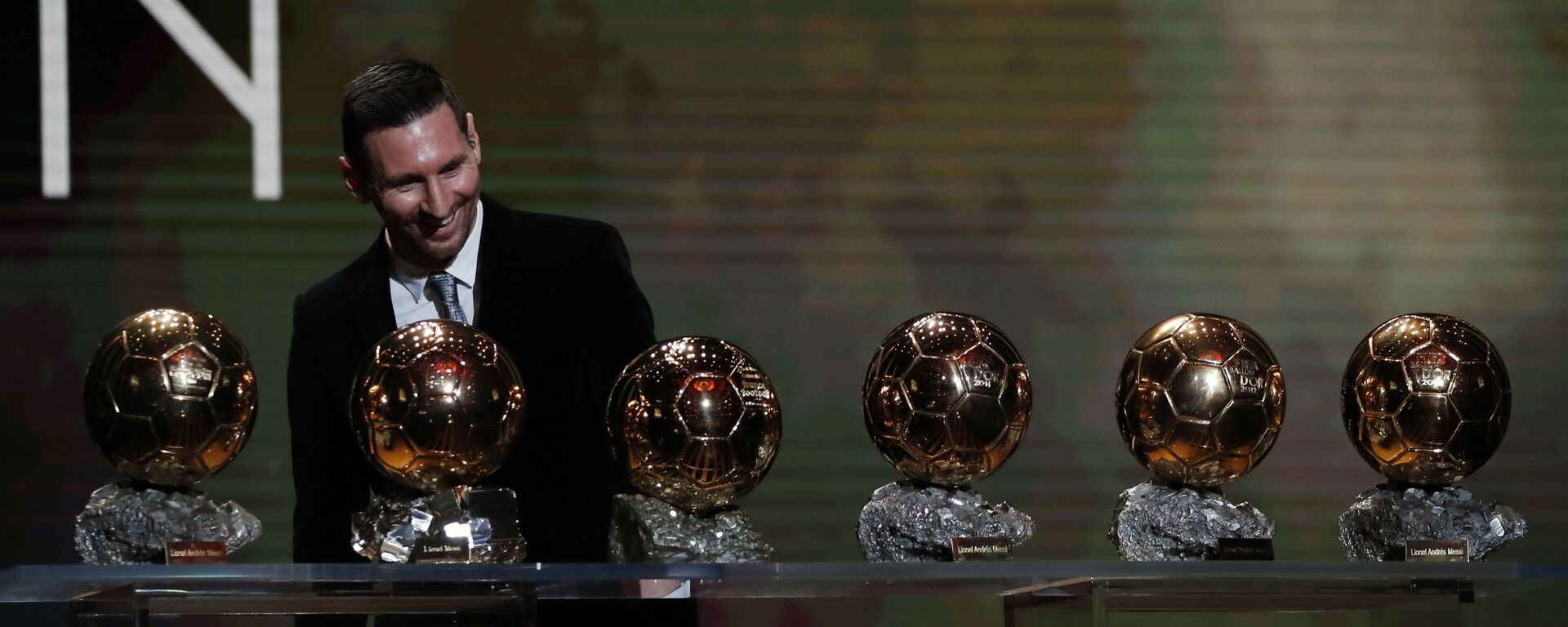  Lionel Messi, Ballon d'Or ödülü - Sputnik Türkiye, 1920, 28.10.2024