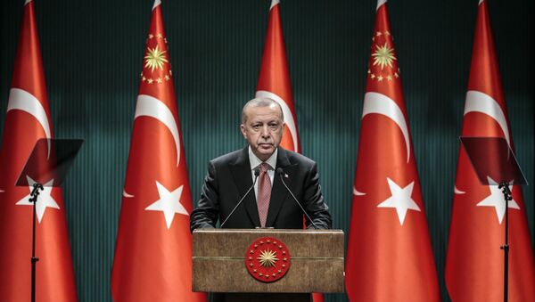  Erdoğan, Cumhurbaşkanlığı Külliyesi'nde gerçekleştirilen kabine toplantısının ardından açıklamalarda bulundu. - Sputnik Türkiye