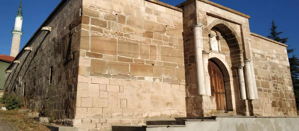 700 yıllık kervansarayda 'korsan' restorasyon - Sputnik Türkiye