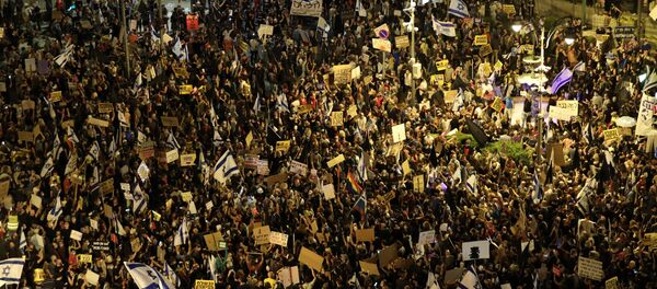 İsrail'de Başbakan Netanyahu karşıtı gösteriler sürüyor - Sputnik Türkiye