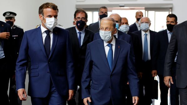 Fransa Cumhurbaşkanı Macron ve Lübnan Cumhurbaşkanı Mişel Aun  - Sputnik Türkiye