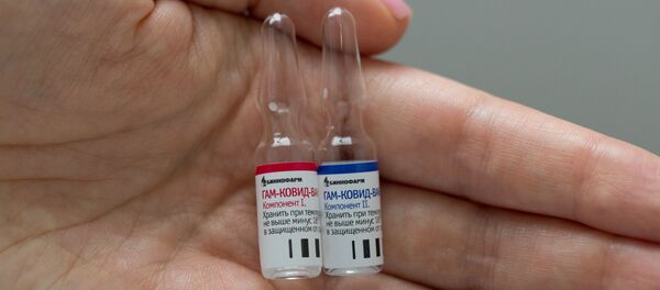 Rusya'da geliştirilen ilk koronavirüs aşısının üretimi - Sputnik Türkiye