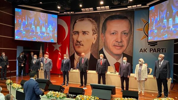 8 belediye başkanı AK Parti'ye katıldı - Sputnik Türkiye