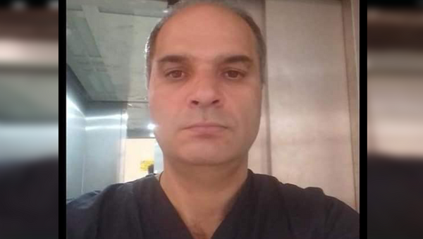 Diyarbakır Ergani Devlet Hastanesi'nde tanışan Murat Yamruk isimli bir temizlik işçisi, koronavirüs (Kovid-19) nedeniyle yaşamını yitirdi.  - Sputnik Türkiye