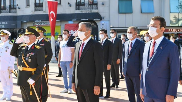 Taksim Meydanı'nda 30 Ağustos töreni düzenlendi - Sputnik Türkiye