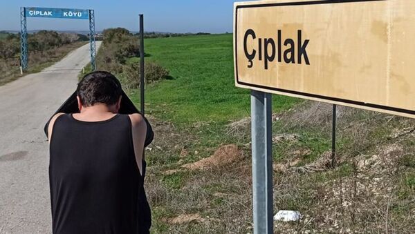 'Çıplak' köyünün 'çıplaklar kampı' sanılmasına köylü halkından tepki - Sputnik Türkiye