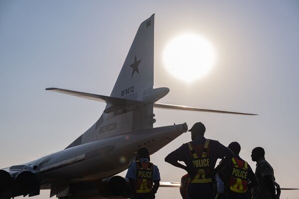 Tu-160 uçağı - Sputnik Türkiye