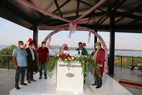 Zeugma Antik Kenti’nde bu kez nikah için araladı - Sputnik Türkiye