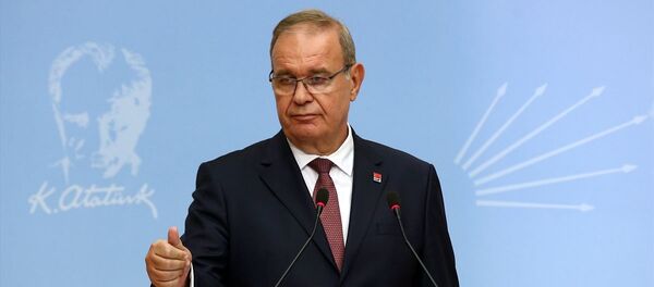 Faik Öztrak - Sputnik Türkiye