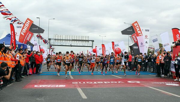 Vodafone 15. İstanbul Yarı Maratonu - Sputnik Türkiye