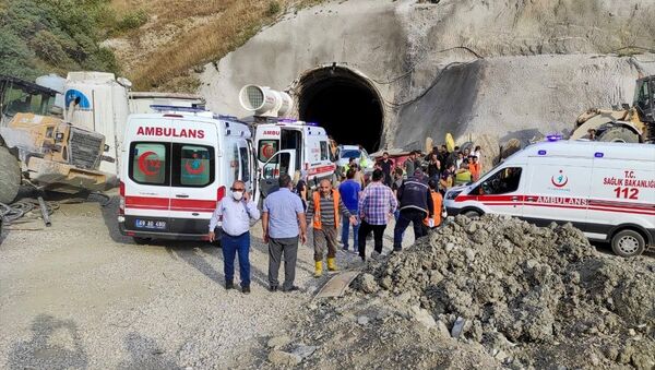 Kop Dağı Tüneli inşaatında patlama: 11 yaralı - Sputnik Türkiye