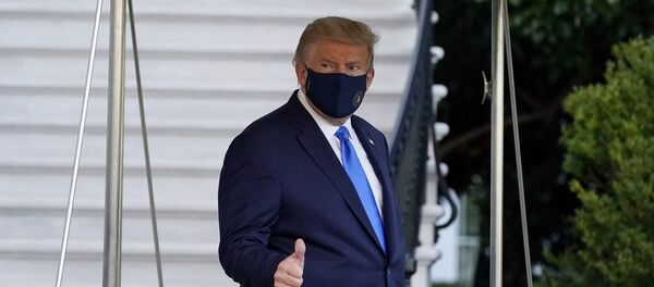 Kovid-19'a yakalanan ABD Başkanı Trump, tedbir amaçlı olarak hastaneye götürüldü. Kovid-19'a yakalanan ABD Başkanı Trump, tedbir amaçlı olarak hastaneye götürüldü. - Sputnik Türkiye