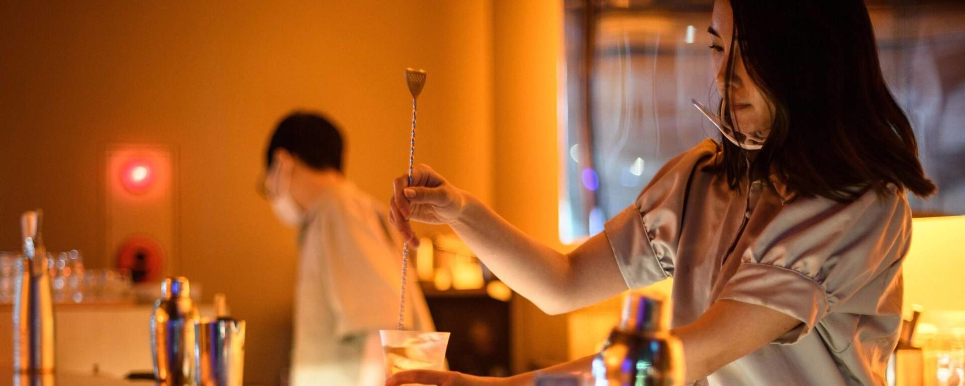 Son derece sofistike tat çeşitlemeleri sunan alkolsüz kokteyllerin servis edildiği barlar Japonya'da giderek yaygınlaşıyor. - Sputnik Türkiye, 1920, 07.07.2022