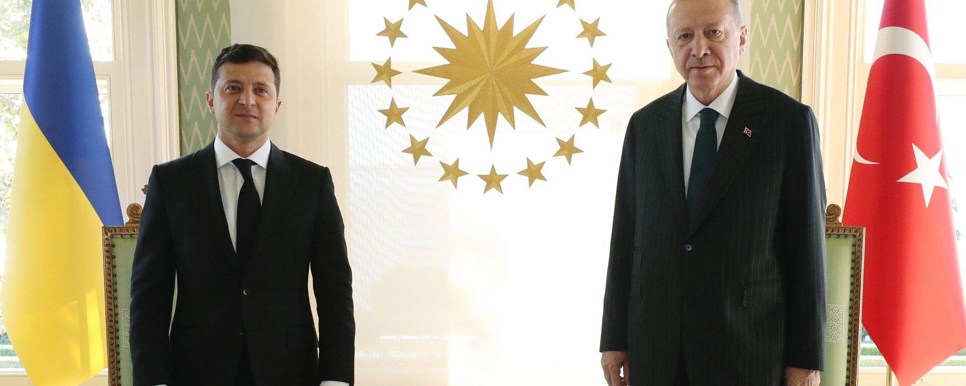 Türkiye Cumhurbaşkanı Recep Tayyip Erdoğan ile Ukrayna Devlet Başkanı Vladimir Zelenskiy - Sputnik Türkiye, 1920, 18.08.2022