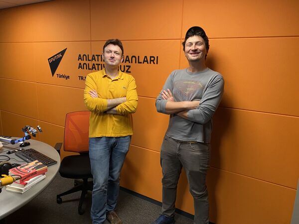 Can Kantarcı: Çevirmenlik laboratuvar sürecini andırıyor - Sputnik Türkiye