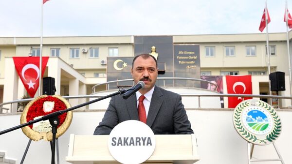 Sakarya Valisi Çetin Oktay Kaldırım - Sputnik Türkiye