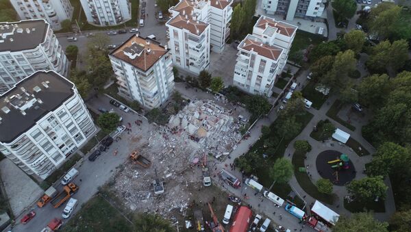 Depremin merkez üssü Seferihisar havadan görüntülendi - Sputnik Türkiye