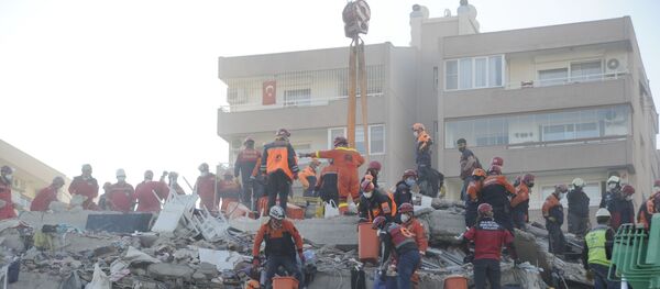 İzmir deprem - Sputnik Türkiye