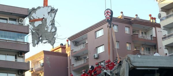 Rıza Bey Apartmanı, enkaz,  Bayraklı, İzmir - Sputnik Türkiye