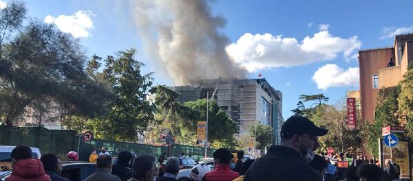 Çapa Tıp Fakültesi'nde yangın Çapa Tıp Fakültesi'nde yangın - Sputnik Türkiye