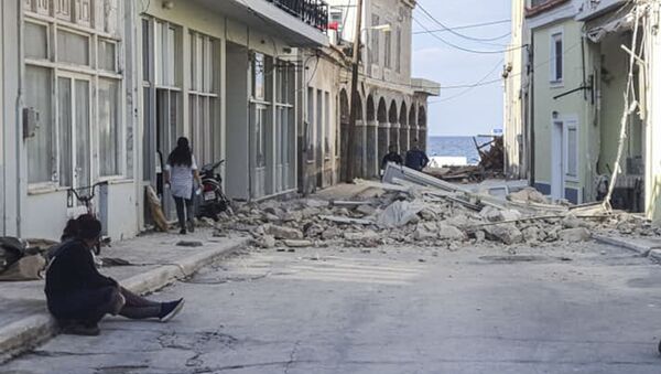 Пострадавшие здания в результате землетрясения на острове Самос, Греция - Sputnik Türkiye