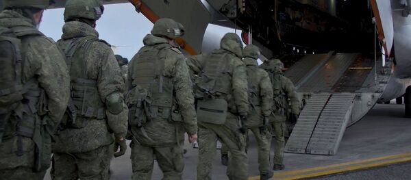 Rus barış gücünün Karabağ'a hareket etmesi - Sputnik Türkiye