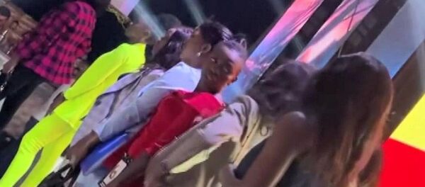  Esenyurt'ta korsan güzellik yarışması: Miss Uganda - Sputnik Türkiye