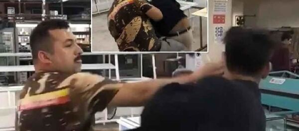 İstanbul'da çocuk işçiye dayak ve işkence - Sputnik Türkiye