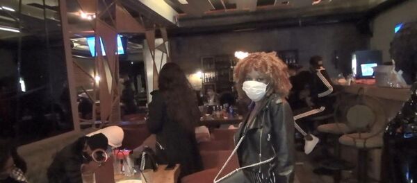 Esenyurt'ta 'Miss Uganda' güzellik yarışması: Eğlence mekanının sahibi gözaltına alındı - Sputnik Türkiye