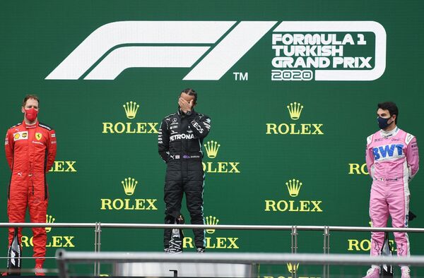 Mercedes-Hamilton iş birliği F1 rekorlarını altüst etti - Sputnik Türkiye