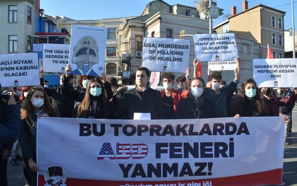 İstanbul’da Pompeo protestosu  - Sputnik Türkiye
