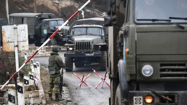 Dağlık Karabağ'ın Laçin koridorundaki Rus barış güçleri - Sputnik Türkiye