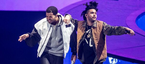 Grammy'ye isyan eden The Weeknd'e Drake'ten destek - Sputnik Türkiye