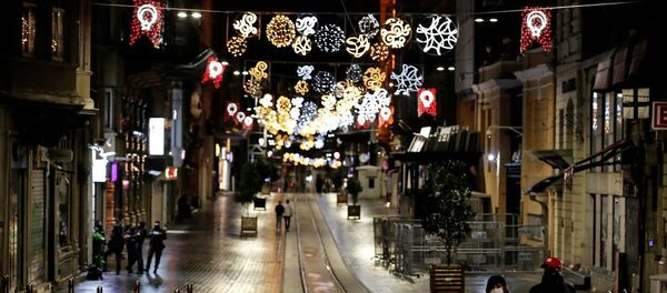 Koronavirüs, gece Taksim, gece İstiklal Caddesi, sokağa çıkma kısıtlaması Koronavirüs, gece Taksim, gece İstiklal Caddesi, sokağa çıkma kısıtlaması - Sputnik Türkiye