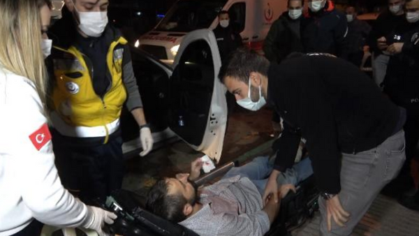Kısıtlamayı ihlal eden boksör, gazetecinin burnunu kırdı - Sputnik Türkiye
