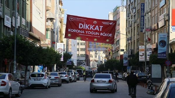 Hatay, 'korona yoğun bölge' afişi - Sputnik Türkiye