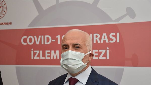 Hastanenin başhekimi Dr. Yaşar Bildirici, - Sputnik Türkiye