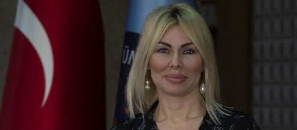 Özlenen Özkan Özlenen Özkan - Sputnik Türkiye