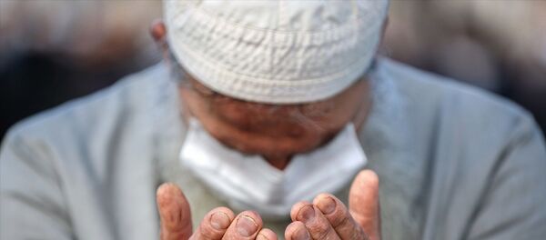 Son dönemde ülke genelinde yaşanan kuraklık nedeniyle Türkiye genelinde cuma namazında yağmur duası yapıldı.  - Sputnik Türkiye