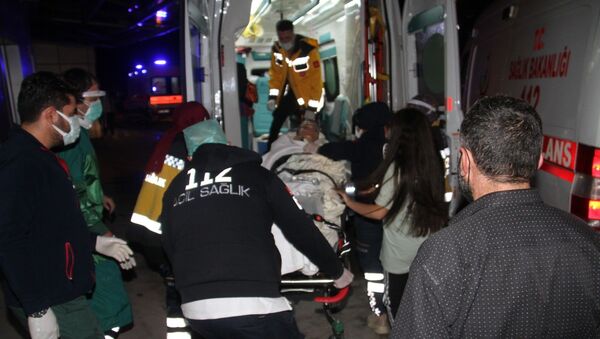 Konya’nın Beyşehir ilçesinde, bir apartmanda meydana gelen patlamada dairenin oturma odasında bulunan 3 genç yaralandı. - Sputnik Türkiye