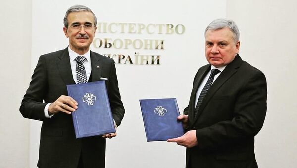 Savunma Sanayii Başkanı İsmail Demir, Ukrayna ile ADA sınıfı korvet ve insansız hava araçları alanında anlaşmalar imzaladı. - Sputnik Türkiye