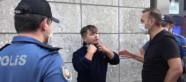 Cihan Aksu-kurye - Sputnik Türkiye